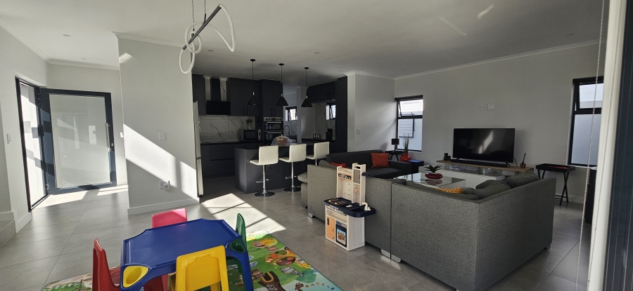 4 Bedroom Property for Sale in Sandown Western Cape